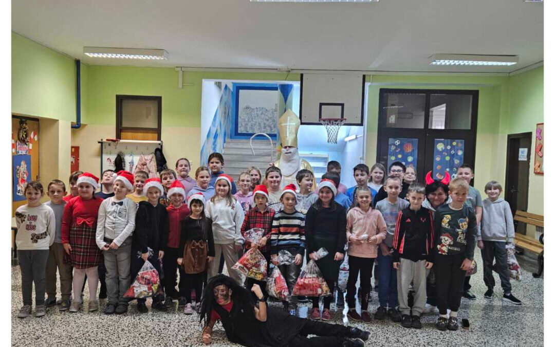 Sveti Nikola razveselio učenike naše škole!